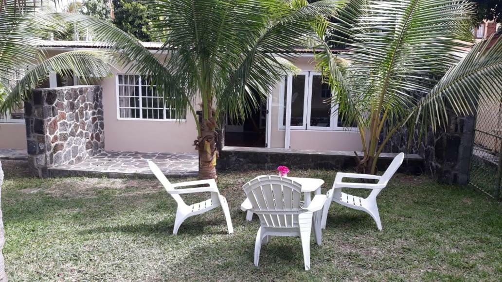 Whynot Mauritius Apartman Grand Gaube Kültér fotó
